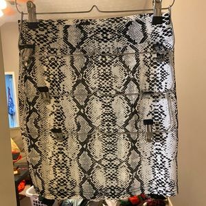 Snake-print mine skirt